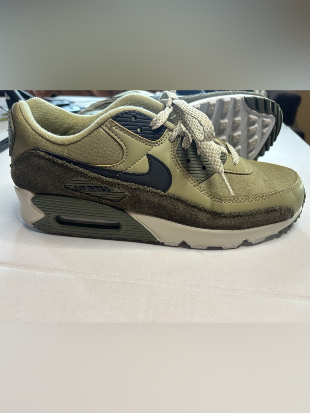 Nike Olive & Black Air Max 90 Sneakers
